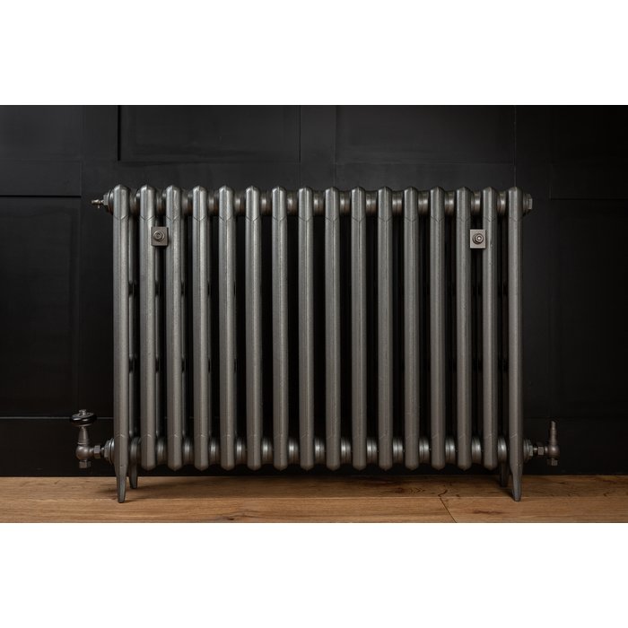 Traditional Victorian 3 Column 745mm Cast Iron Radiator 16 Section GM with Gun Metal Accessories (CDC-745-16-GMGM-BUND)