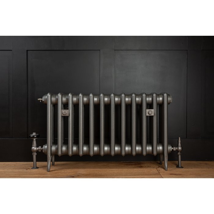 Traditional Victorian 4 Column 460mm Cast Iron Radiator 12 Section GM with Gun Metal Accessories (CDC-460-12-GMGM-BUND)