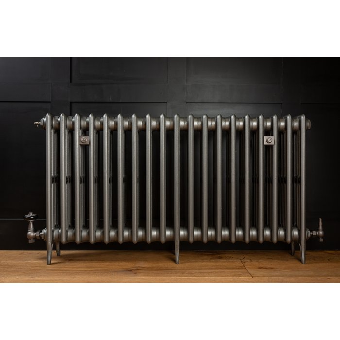 Traditional Victorian 4 Column 660mm Cast Iron Radiator 19 Section GM with Gun Metal Accessories (CDC-660-19-GMGM-BUND)