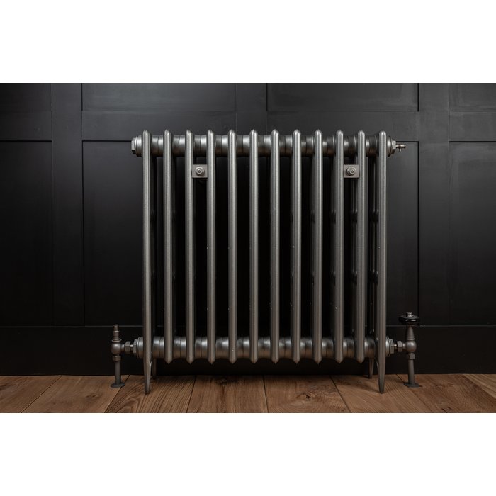 Traditional Victorian 4 Column 760mm Cast Iron Radiator 12 Section GM with Gun Metal Accessories (CDC-760-12-GMGM-BUND)
