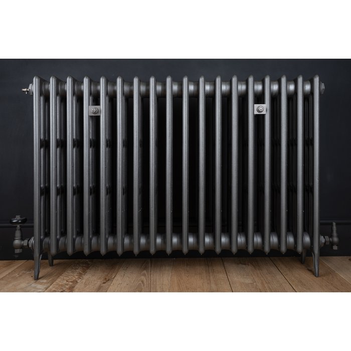 Traditional Victorian 4 Column 760mm Cast Iron Radiator 18 Section GM with Gun Metal Accessories (CDC-760-18-GMGM-BUND)