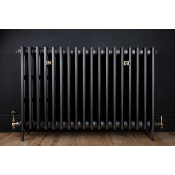 Traditional Victorian 4 Column 760mm Cast Iron Radiator 18 Section MB with Antique Brass Accessories (CDC-760-18-MBAB-BUND)